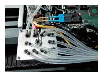 견고한 소재 디지털 UV 플랫 베드 프린터